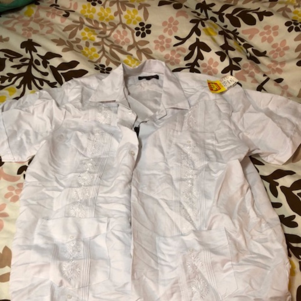 White Guaybera  XL